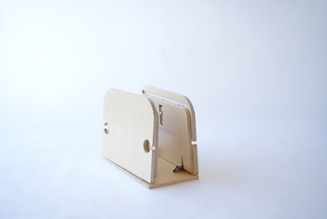 4-Seat Japanese-Style Folding Picnic Table